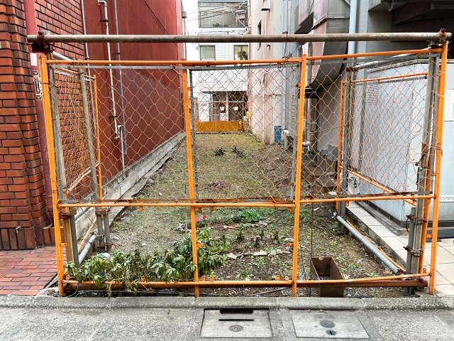 狭い場所の解体