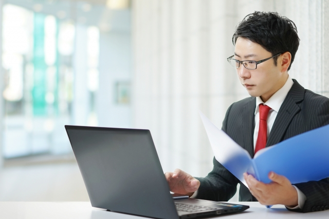 不動産投資は副業になるか？不動産投資をする際の注意点などもご紹介します！